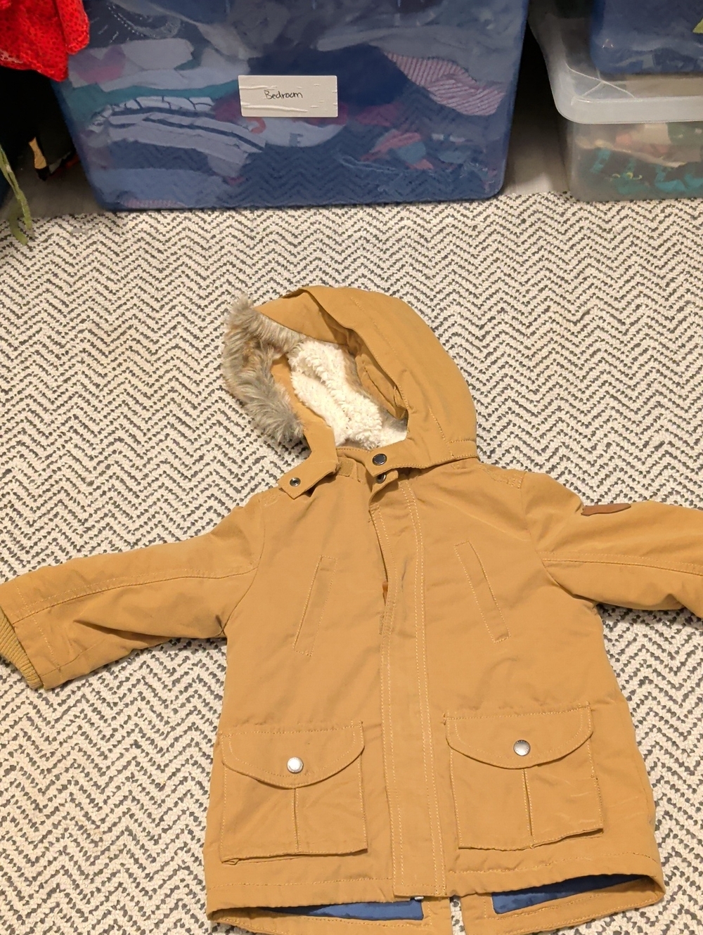 H&M Kids Hooded Puffer Jacket in Camel
